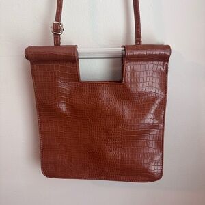 BÉIS crossbody